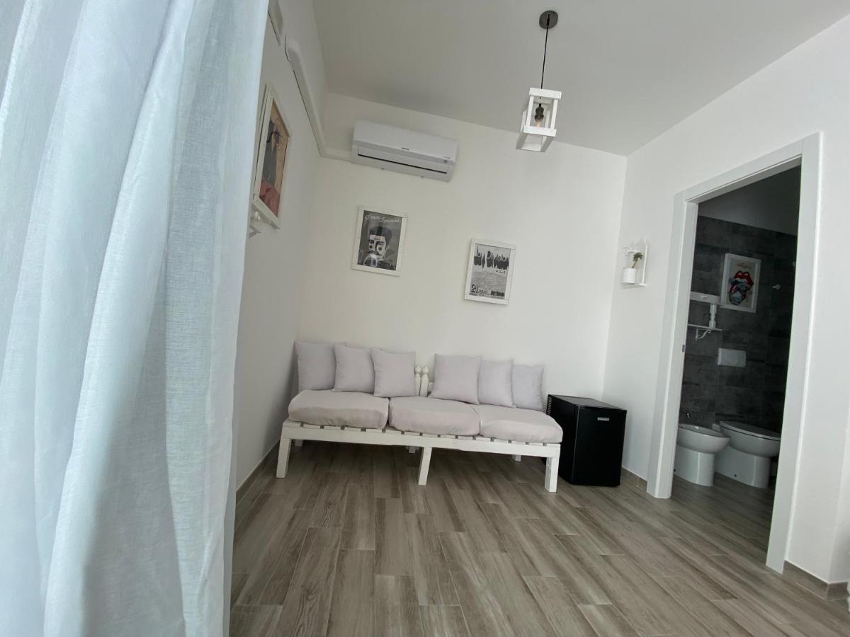 La Casa Di Nina Bed & Breakfast Lecce Dış mekan fotoğraf