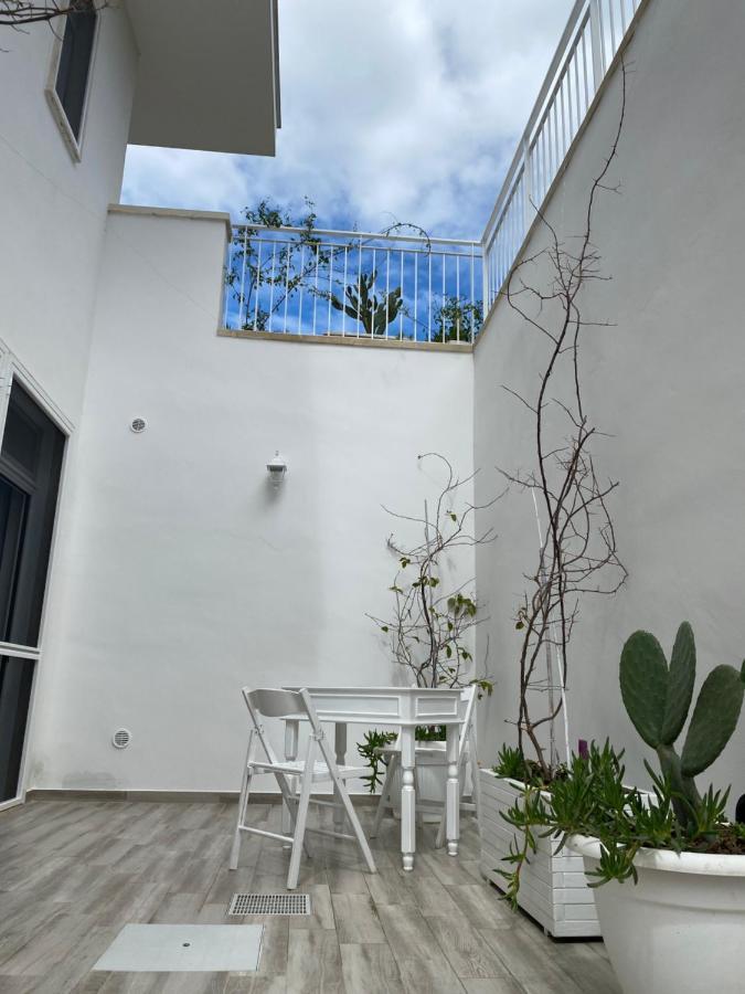 La Casa Di Nina Bed & Breakfast Lecce Dış mekan fotoğraf